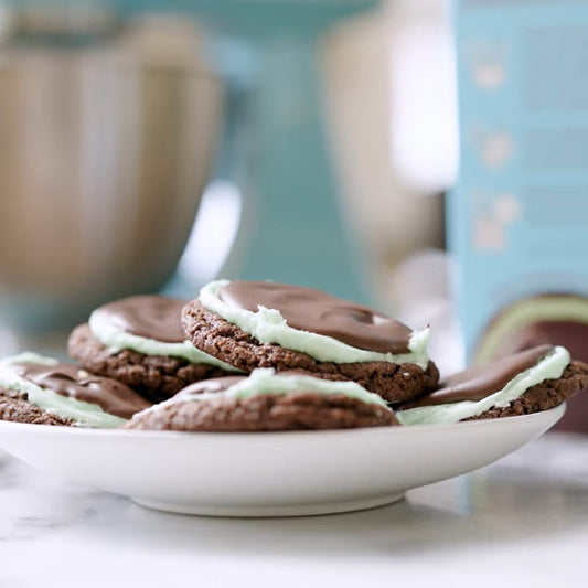 Minty Mistletoe Cookies – A Cool, Chocolatey Holiday Treat